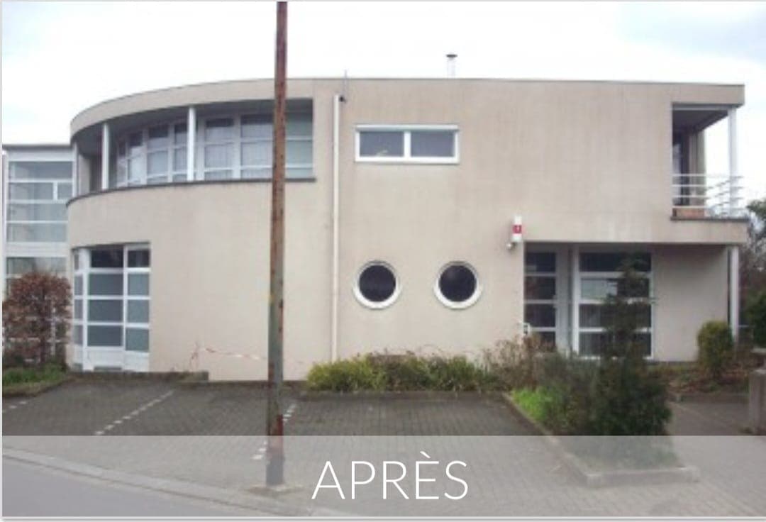 Façade débarrassée de ses coulures et salissures après ravalement